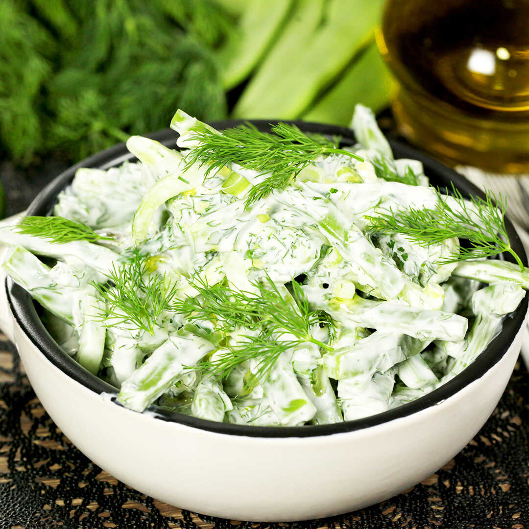 Süzme Yoğurtlu Yeşillikli Taze Fasulye Salatası resmi