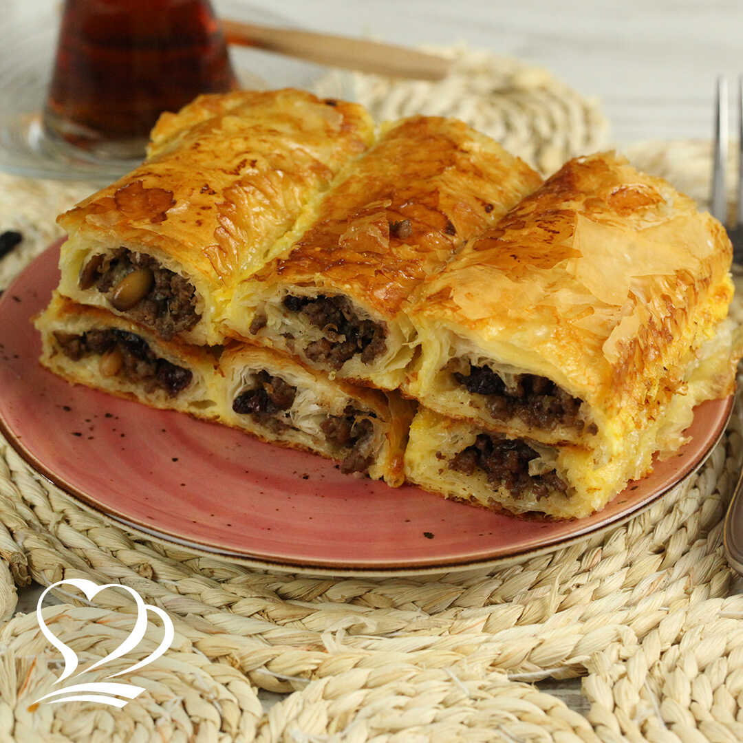 Çıtır Kıymalı Rulo Börek  resmi