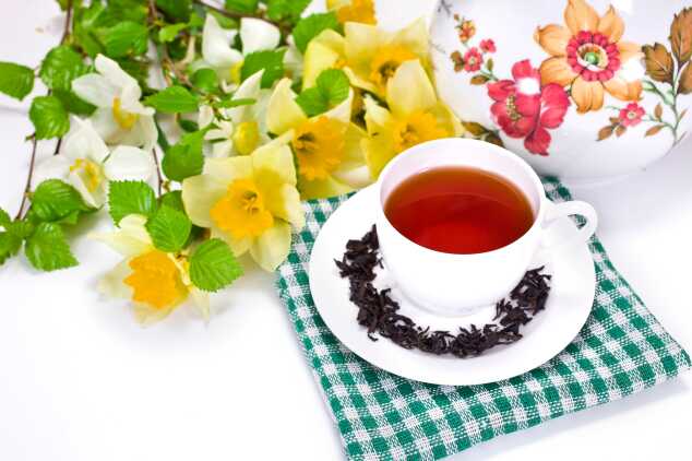 Demlikte Kalan Çayı Dökmeyiniz. Artan Çayı Değerlendirmenin 8 Pratik Yolu…