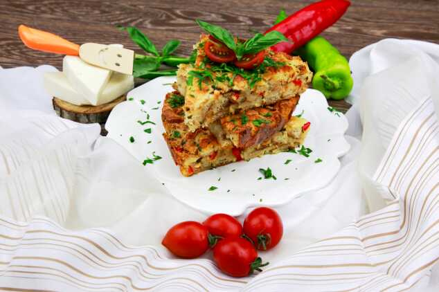 Pide mi, Börek mi? Karar veremeyenler için: Fırında Peynirli Pide Börek