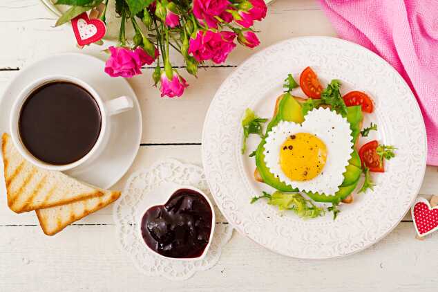 Kahvaltı Sofralarınızı Süsleyecek Birbirinden Lezzetli Yumurta Tarifi