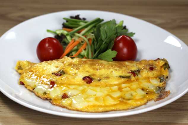 Kaşarlı Biberli Omlet